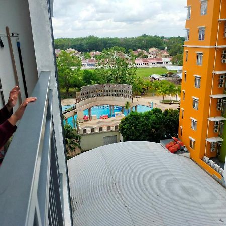 B Lagoon Muslim Apartment Malacca Buitenkant foto