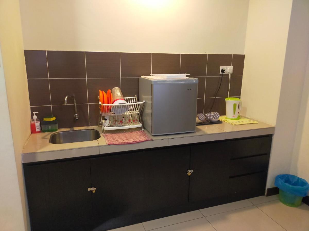 B Lagoon Muslim Apartment Malacca Buitenkant foto