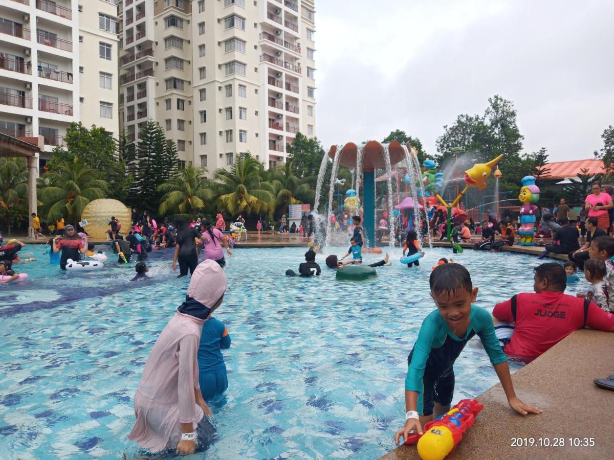 B Lagoon Muslim Apartment Malacca Buitenkant foto